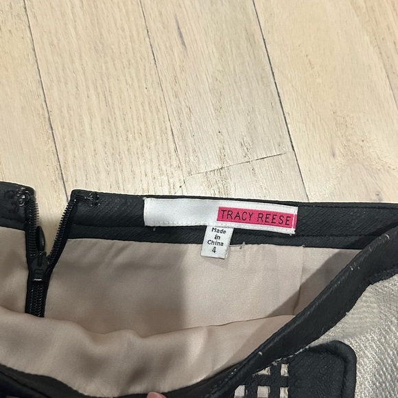 TRACY REESE**Beige Skirt w/ Leather - Picture 3 of 5